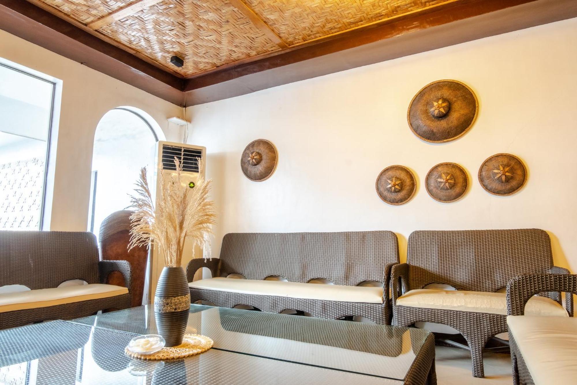 Public House Hostel Lapu-Lapu City Exteriér fotografie